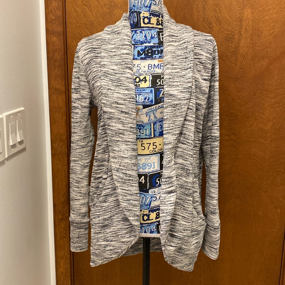 Lucky Lotus open front cardigan size small